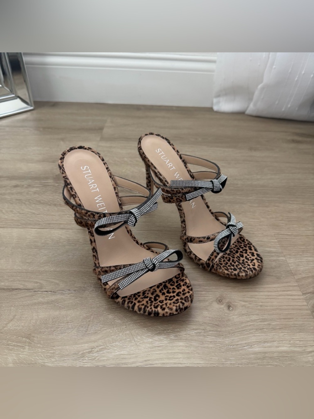 STUART WEITZMAN Made In Spain Leather Bow 100 Slide Heeled Sandals Size 7.5